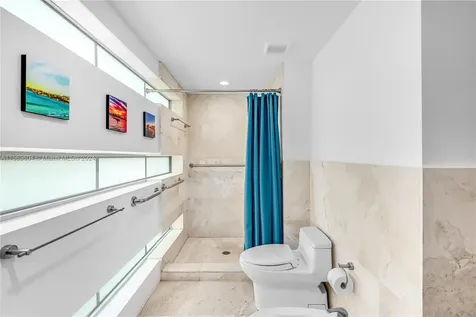 1577 Bay Road Miami Beach FL 33139