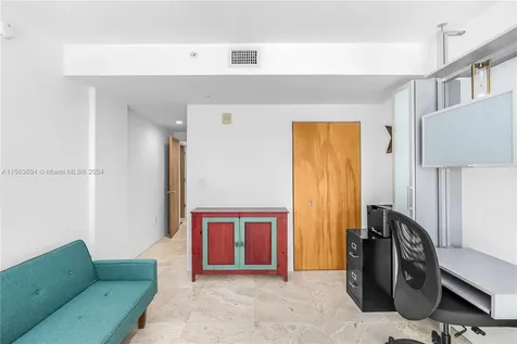1577 Bay Road Miami Beach FL 33139