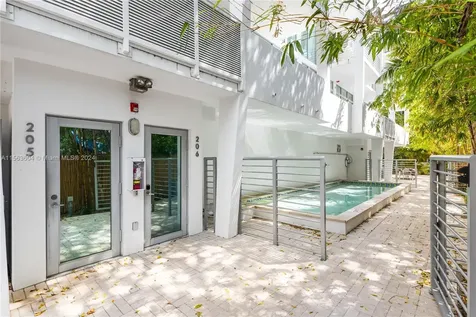 1577 Bay Road Miami Beach FL 33139