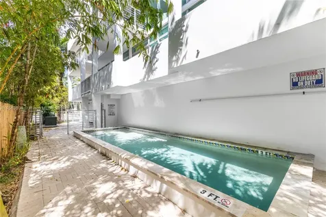 1577 Bay Road Miami Beach FL 33139