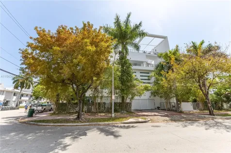 1577 Bay Road Miami Beach FL 33139
