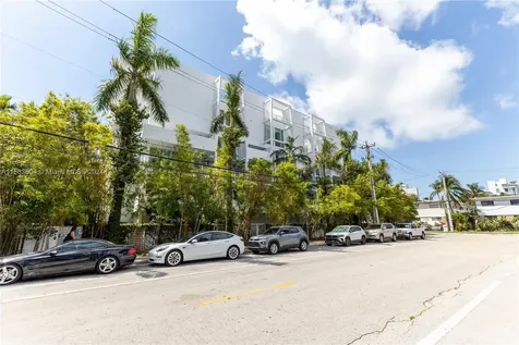 1577 Bay Road Miami Beach FL 33139