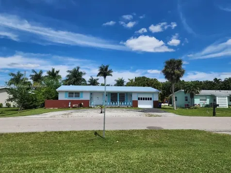 823 Lake Mcgregor Drive Fort Myers FL 33919