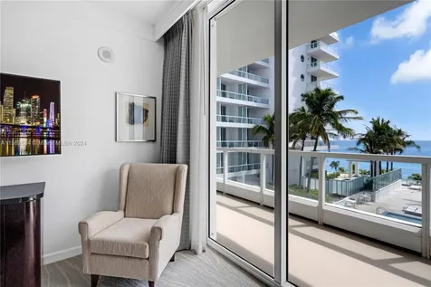 4391 Collins Avenue Miami Beach FL 33140