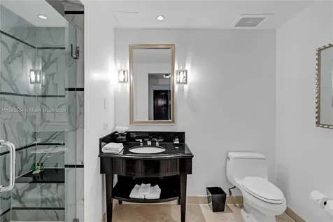 4391 Collins Avenue Miami Beach FL 33140