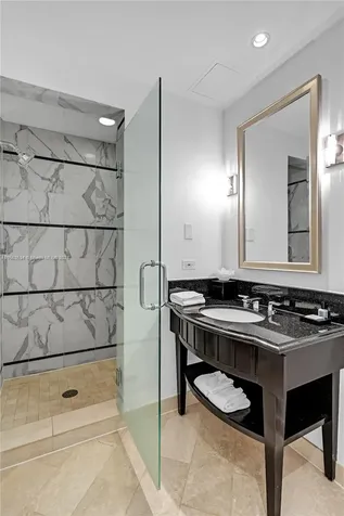 4391 Collins Avenue Miami Beach FL 33140