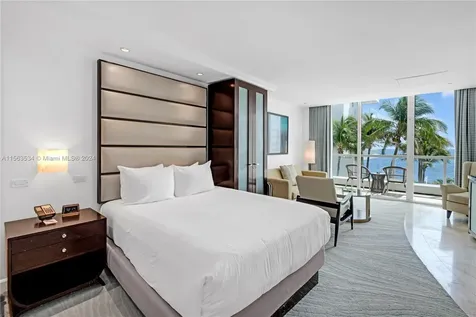 4391 Collins Avenue Miami Beach FL 33140