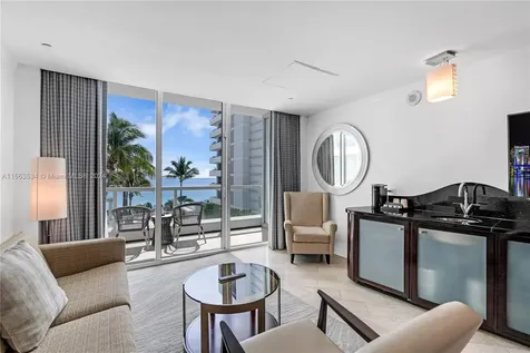 4391 Collins Avenue Miami Beach FL 33140
