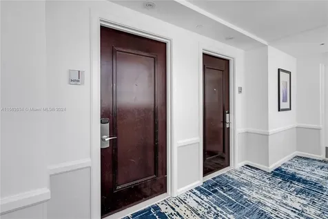 4391 Collins Avenue Miami Beach FL 33140
