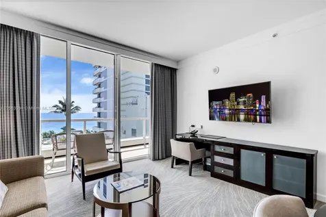 4391 Collins Avenue Miami Beach FL 33140
