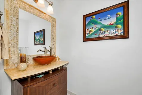 11424 NW 43rd Terrace Doral FL 33178