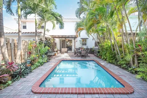 11424 NW 43rd Terrace Doral FL 33178