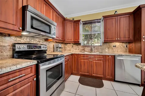 11424 NW 43rd Terrace Doral FL 33178