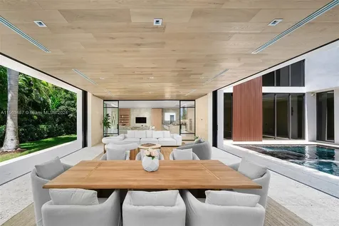 7320 Erwin Road Miami FL 33143