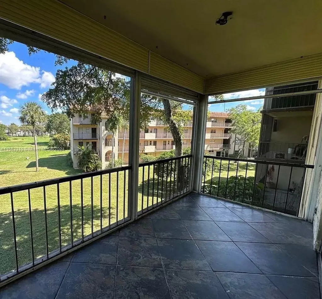 6201 N Falls Circle Drive Lauderhill FL 33319