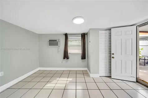 875 E 29th Street Hialeah FL 33013