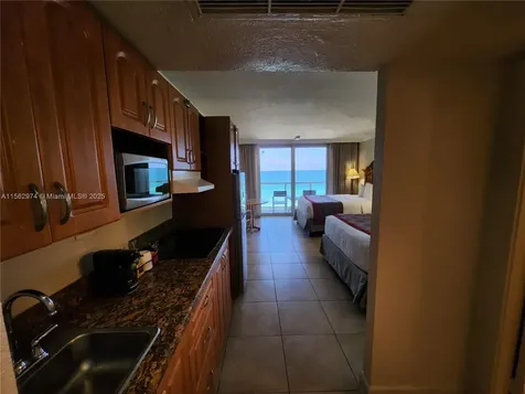 19201 Collins Avenue Sunny Isles Beach FL 33160