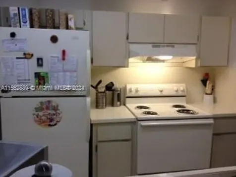 8160 Geneva Court Doral FL 33166