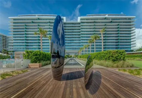 360 Ocean Drive Key Biscayne FL 33149