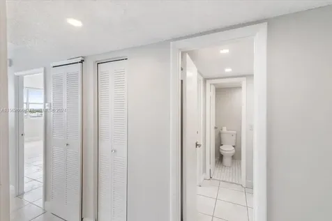 4675 W 18th Court Hialeah FL 33012