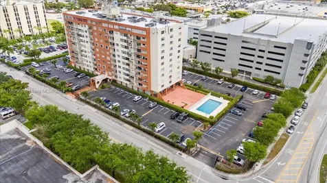 4675 W 18th Court Hialeah FL 33012