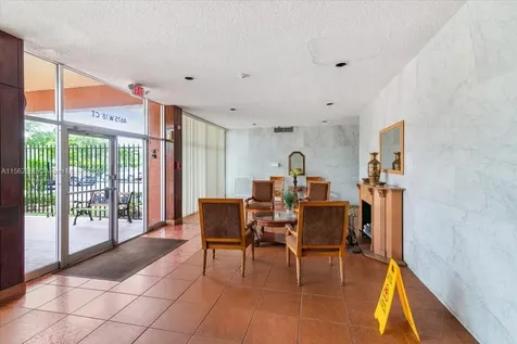 4675 W 18th Court Hialeah FL 33012