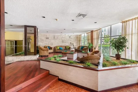 4675 W 18th Court Hialeah FL 33012
