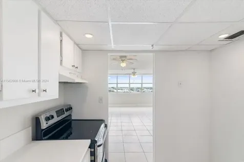 4675 W 18th Court Hialeah FL 33012