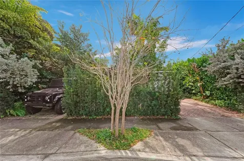 1240 Stillwater Drive Miami Beach FL 33141