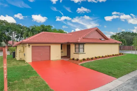 11301 SW 4th Street Pembroke Pines FL 33025