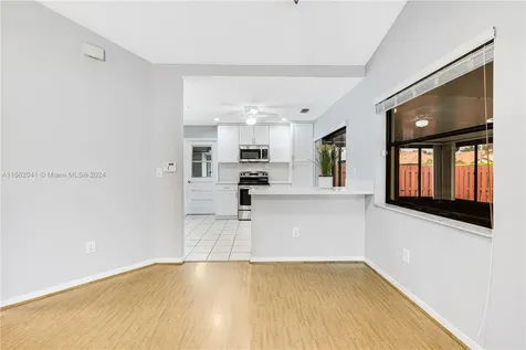 11301 SW 4th Street Pembroke Pines FL 33025