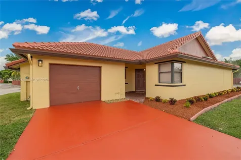11301 SW 4th Street Pembroke Pines FL 33025