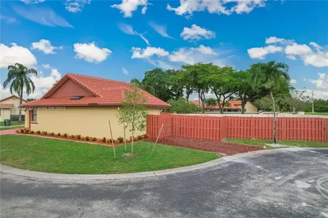 11301 SW 4th Street Pembroke Pines FL 33025