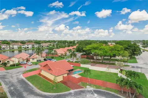 11301 SW 4th Street Pembroke Pines FL 33025