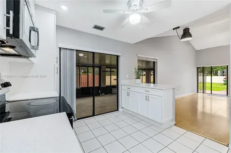 11301 SW 4th Street Pembroke Pines FL 33025