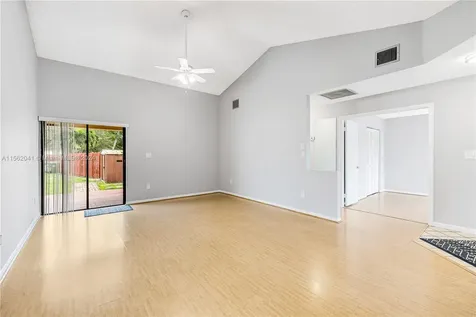 11301 SW 4th Street Pembroke Pines FL 33025