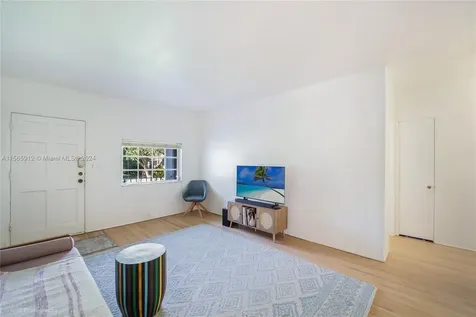 4370 SW 14th Street Miami FL 33134