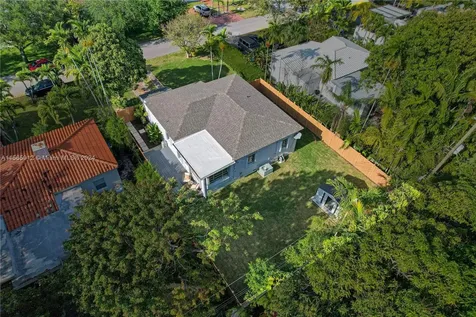 4370 SW 14th Street Miami FL 33134