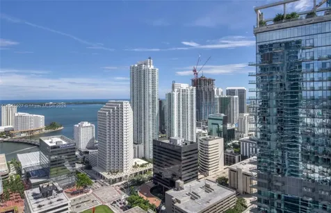 68 SE 6th Street Miami FL 33131