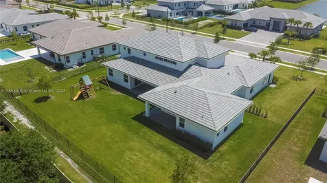 11035 N Sierra Ranch Drive Davie FL 33324