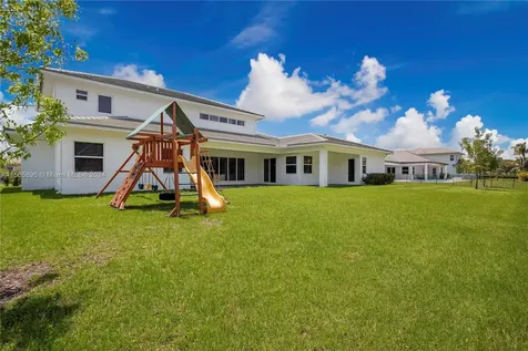 11035 N Sierra Ranch Drive Davie FL 33324