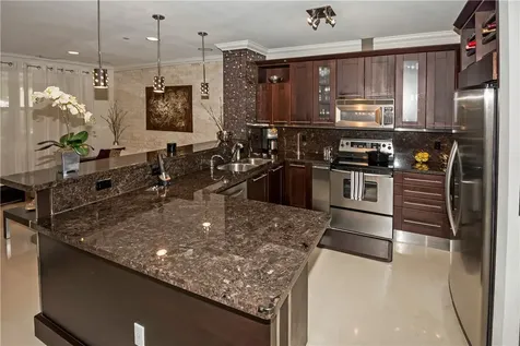 10 SW 108th Avenue Sweetwater FL 33174