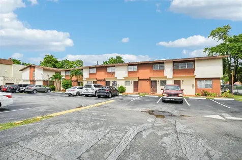 10 SW 108th Avenue Sweetwater FL 33174