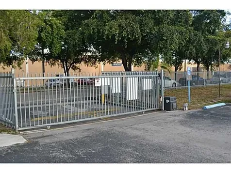 10 SW 108th Avenue Sweetwater FL 33174