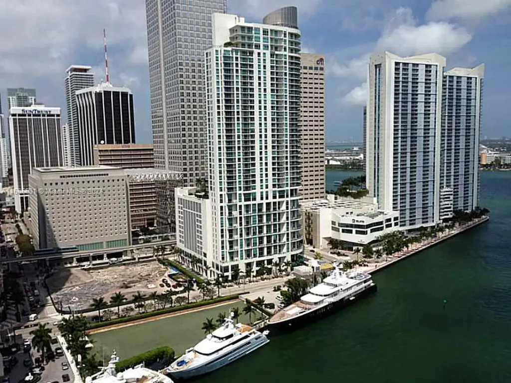 475 Brickell Avenue Miami FL 33131
