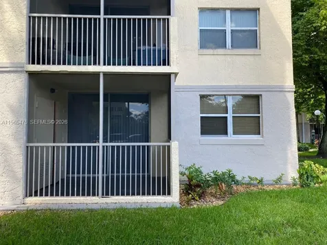 8363 Lake Drive Doral FL 33166