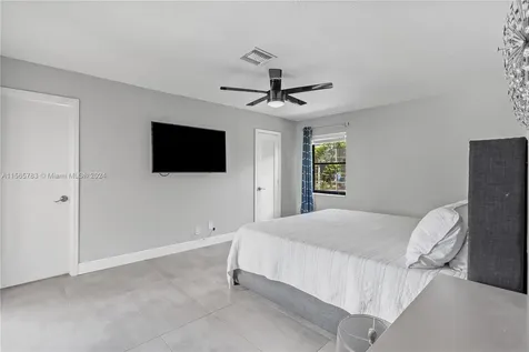 4110 NW 69th Terrace Coral Springs FL 33065