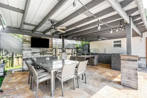 4110 NW 69th Terrace Coral Springs FL 33065