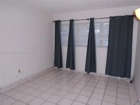 1450 NE 170th Street North Miami Beach FL 33162
