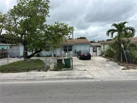 9030 NW 32nd Avenue Miami FL 33147